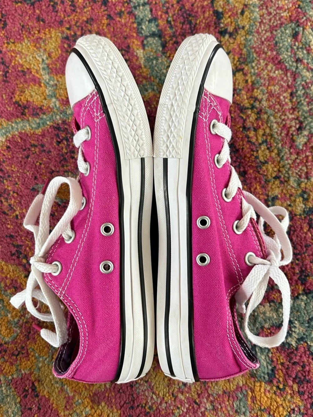 Converse | Kids Magenta ‘Berry Smoothie’ Lace Up Low Top AllStar Sneakers Size 3